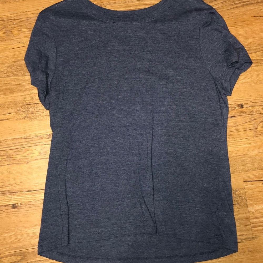 🔅10/$15🔅t-shirt